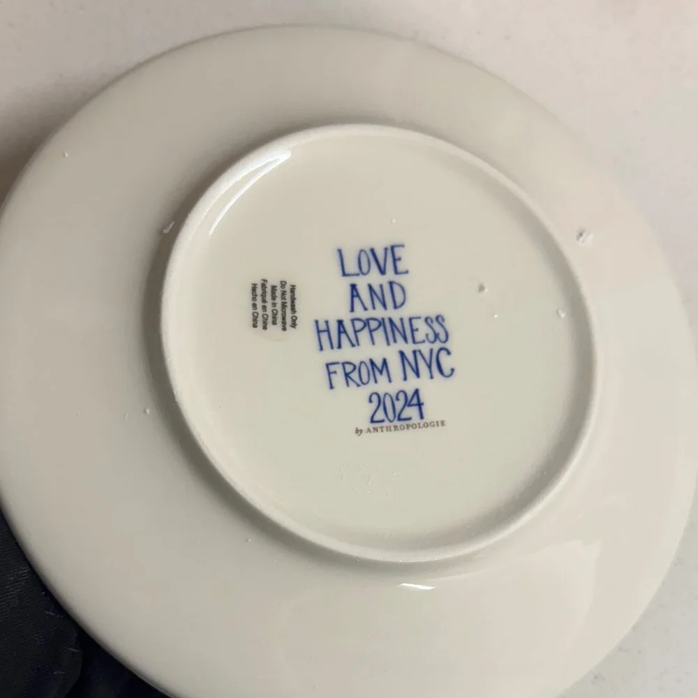 Anthropologie PHILLY Holiday in the City Plate 2024